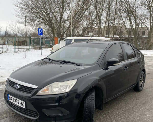 Черный Форд Фокус, объемом двигателя 1.6 л и пробегом 340 тыс. км за 5500 $, фото 1 на Automoto.ua