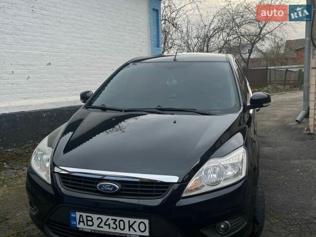 Черный Форд Фокус, объемом двигателя 1.6 л и пробегом 240 тыс. км за 5100 $, фото 1 на Automoto.ua