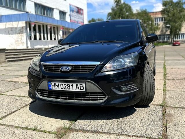 Черный Форд Фокус, объемом двигателя 1.8 л и пробегом 220 тыс. км за 5000 $, фото 1 на Automoto.ua