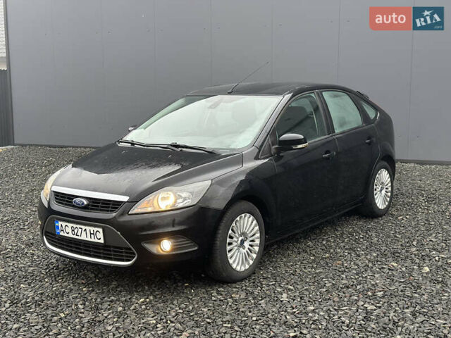 Черный Форд Фокус, объемом двигателя 1.8 л и пробегом 283 тыс. км за 5200 $, фото 1 на Automoto.ua