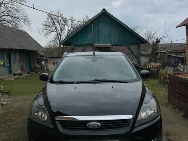 Чорний Форд Фокус, об'ємом двигуна 2 л та пробігом 235 тис. км за 5500 $, фото 1 на Automoto.ua