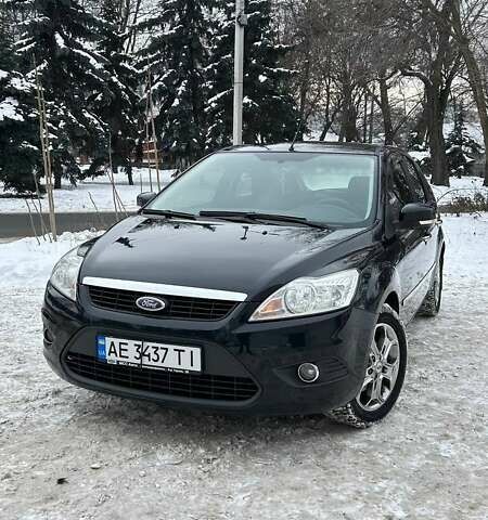 Чорний Форд Фокус, об'ємом двигуна 1.6 л та пробігом 182 тис. км за 6100 $, фото 1 на Automoto.ua