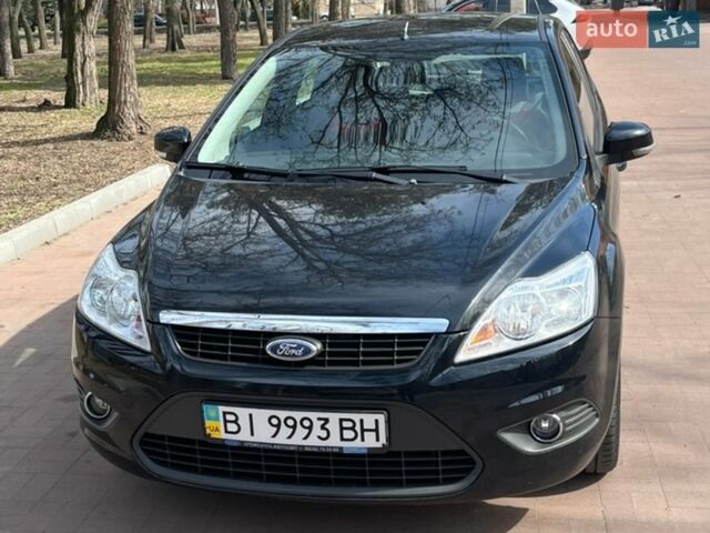 Черный Форд Фокус, объемом двигателя 1.6 л и пробегом 92 тыс. км за 5500 $, фото 1 на Automoto.ua