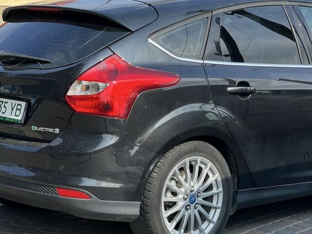 Чорний Форд Фокус, об'ємом двигуна 0 л та пробігом 108 тис. км за 5900 $, фото 1 на Automoto.ua
