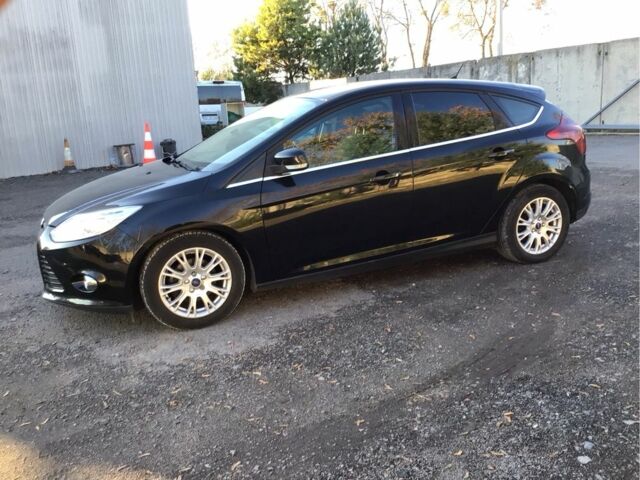 Черный Форд Фокус, объемом двигателя 1.6 л и пробегом 205 тыс. км за 7900 $, фото 1 на Automoto.ua