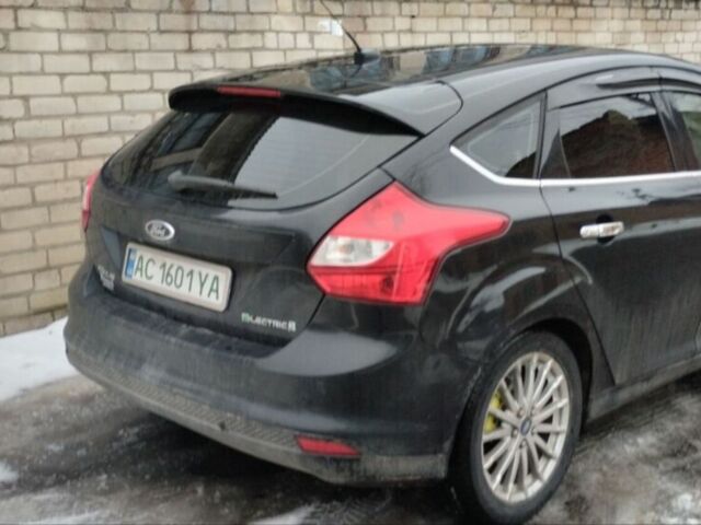 Чорний Форд Фокус, об'ємом двигуна 0 л та пробігом 127 тис. км за 6500 $, фото 1 на Automoto.ua