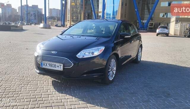 Черный Форд Фокус, объемом двигателя 0 л и пробегом 88 тыс. км за 8200 $, фото 1 на Automoto.ua