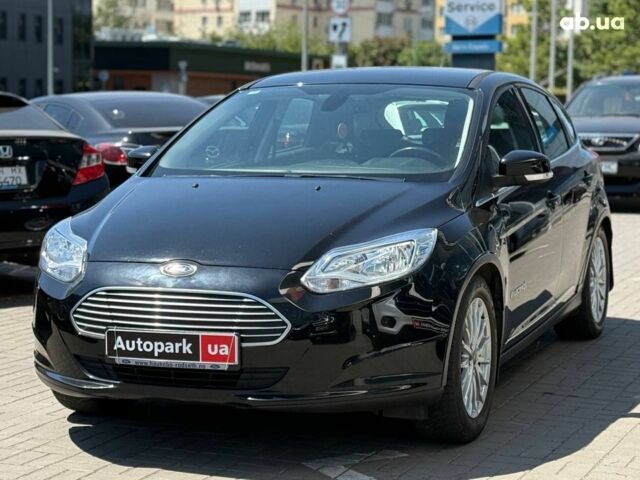 Черный Форд Фокус, объемом двигателя 0 л и пробегом 105 тыс. км за 7290 $, фото 1 на Automoto.ua