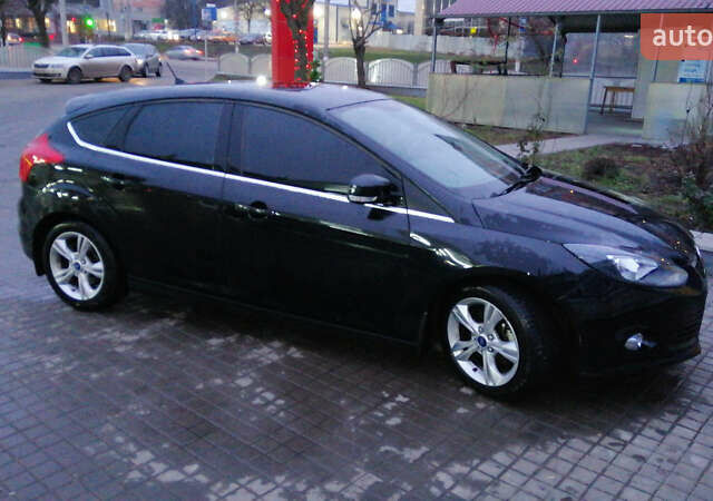 Черный Форд Фокус, объемом двигателя 1 л и пробегом 45 тыс. км за 9700 $, фото 1 на Automoto.ua