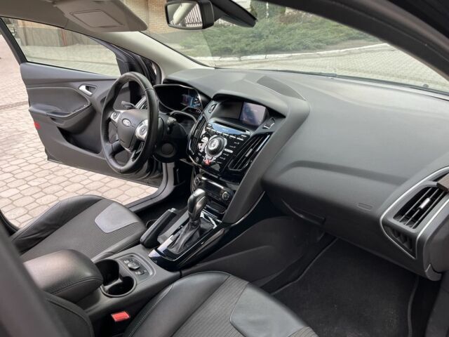 Черный Форд Фокус, объемом двигателя 0 л и пробегом 108 тыс. км за 7000 $, фото 1 на Automoto.ua