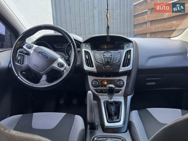 Черный Форд Фокус, объемом двигателя 1 л и пробегом 110 тыс. км за 6500 $, фото 1 на Automoto.ua