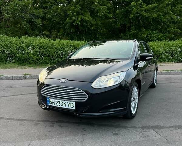 Форд Фокус 2014 у Одесі на Automoto.ua Чорний Форд Фокус, об'ємом двигуна 0 л та пробігом 112 тис. км за 6300 $, фото 1 на Automoto.ua