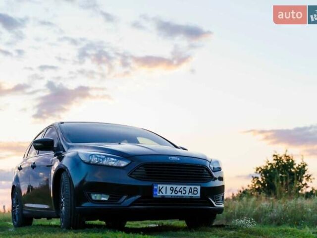 Черный Форд Фокус, объемом двигателя 2 л и пробегом 182 тыс. км за 8500 $, фото 1 на Automoto.ua