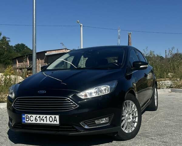 Чорний Форд Фокус, об'ємом двигуна 2 л та пробігом 171 тис. км за 8600 $, фото 1 на Automoto.ua