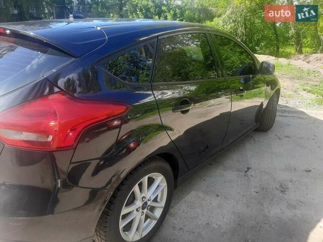 Черный Форд Фокус, объемом двигателя 2 л и пробегом 180 тыс. км за 8000 $, фото 1 на Automoto.ua