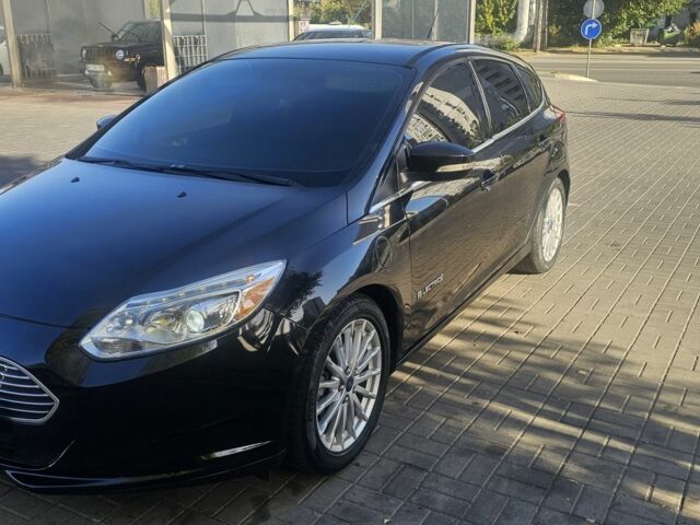 Черный Форд Фокус, объемом двигателя 0 л и пробегом 163 тыс. км за 5900 $, фото 1 на Automoto.ua