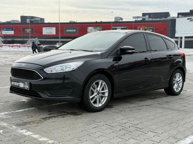 Чорний Форд Фокус, об'ємом двигуна 2 л та пробігом 144 тис. км за 6700 $, фото 1 на Automoto.ua