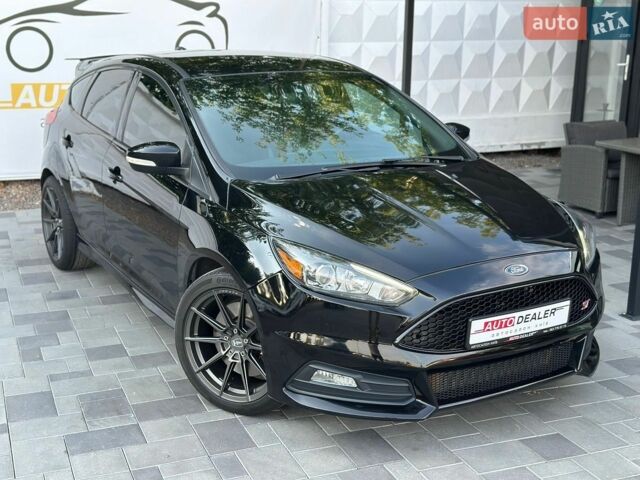 Чорний Форд Фокус, об'ємом двигуна 2 л та пробігом 93 тис. км за 9700 $, фото 1 на Automoto.ua