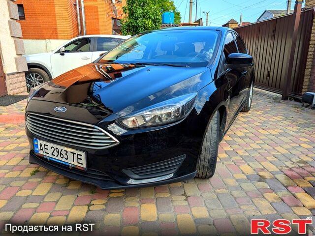 Чорний Форд Фокус, об'ємом двигуна 2 л та пробігом 102 тис. км за 9000 $, фото 1 на Automoto.ua
