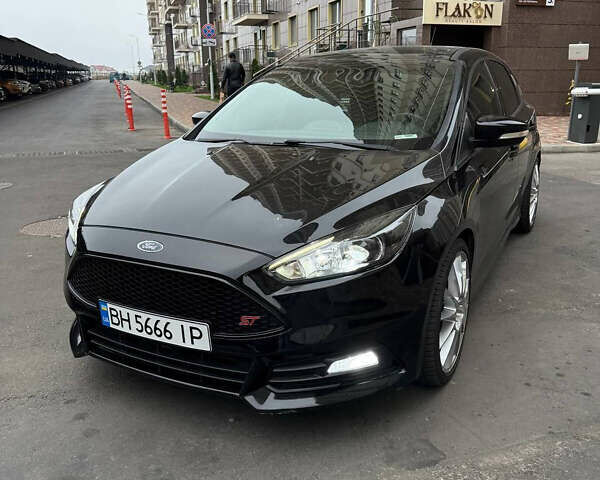 Чорний Форд Фокус, об'ємом двигуна 2 л та пробігом 75 тис. км за 9500 $, фото 1 на Automoto.ua