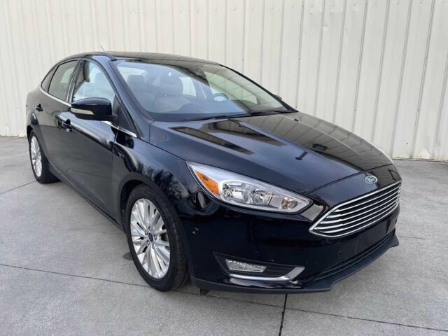 Черный Форд Фокус, объемом двигателя 2 л и пробегом 38 тыс. км за 2900 $, фото 1 на Automoto.ua