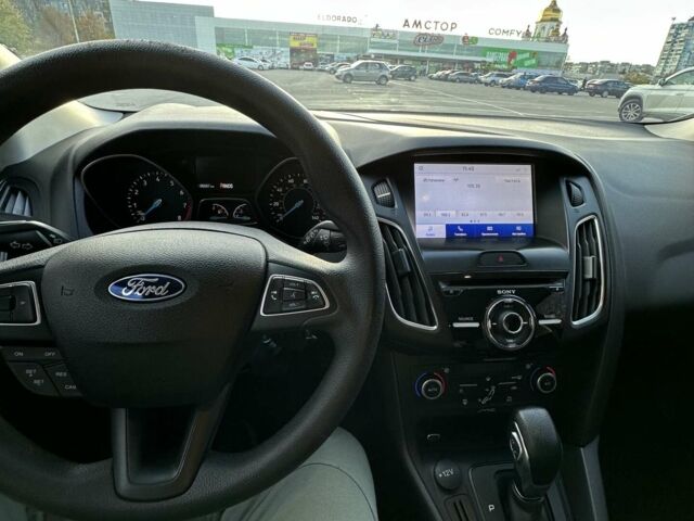 Чорний Форд Фокус, об'ємом двигуна 2 л та пробігом 96 тис. км за 11700 $, фото 1 на Automoto.ua