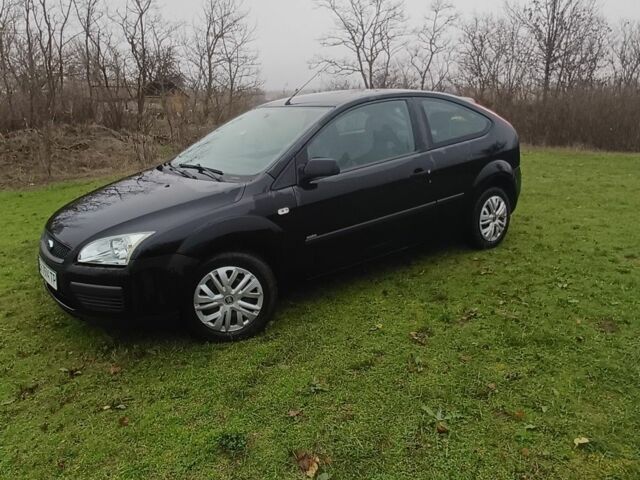 Черный Форд Фокус, объемом двигателя 1.4 л и пробегом 170 тыс. км за 3500 $, фото 1 на Automoto.ua