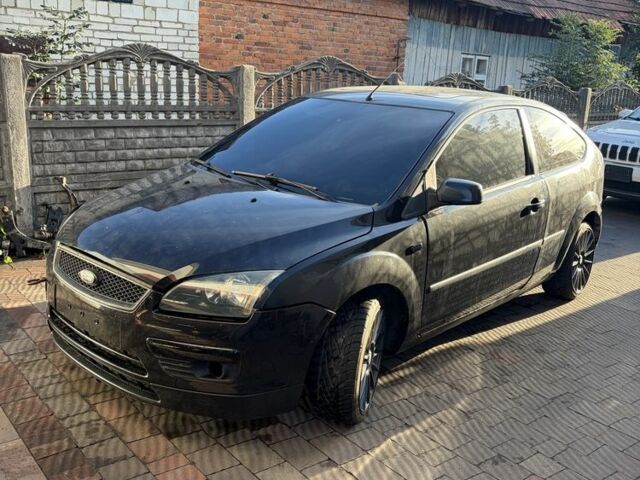 Чорний Форд Фокус, об'ємом двигуна 2 л та пробігом 229 тис. км за 3305 $, фото 1 на Automoto.ua