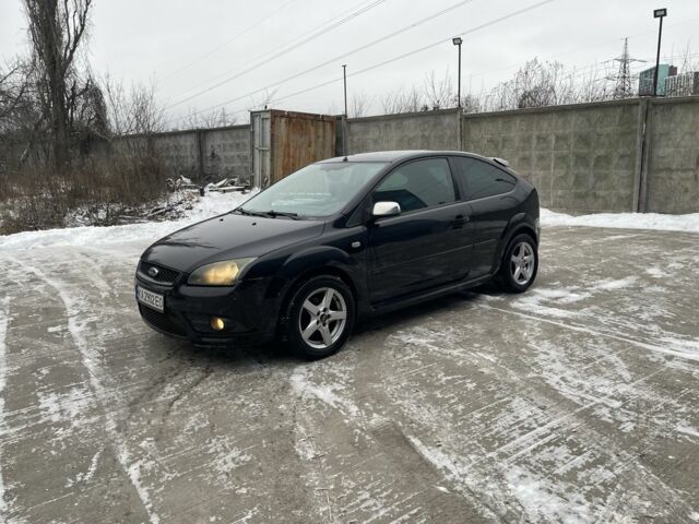 Черный Форд Фокус, объемом двигателя 1.6 л и пробегом 150 тыс. км за 2999 $, фото 1 на Automoto.ua