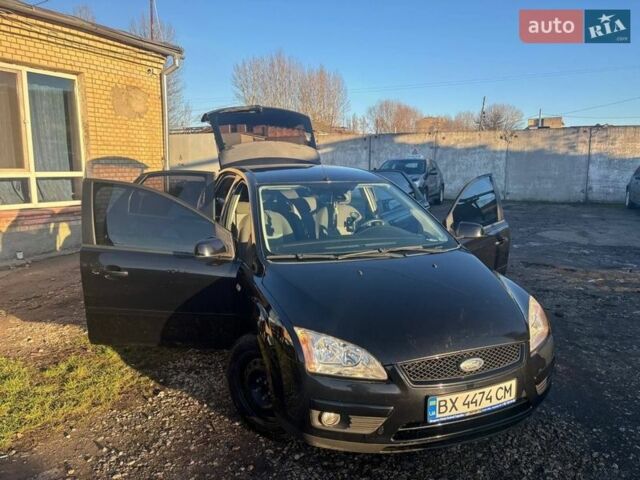 Черный Форд Фокус, объемом двигателя 1.6 л и пробегом 156 тыс. км за 5200 $, фото 1 на Automoto.ua