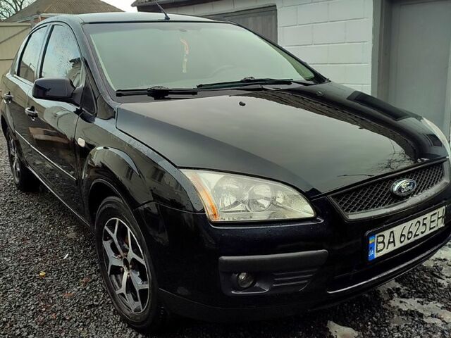 Черный Форд Фокус, объемом двигателя 1.6 л и пробегом 253 тыс. км за 4800 $, фото 1 на Automoto.ua