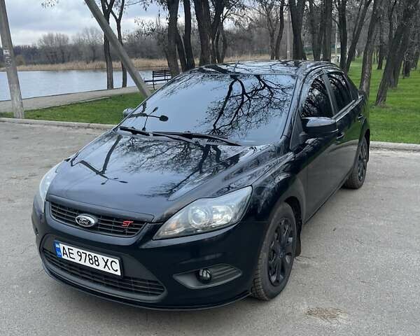 Черный Форд Фокус, объемом двигателя 1.75 л и пробегом 260 тыс. км за 5000 $, фото 1 на Automoto.ua