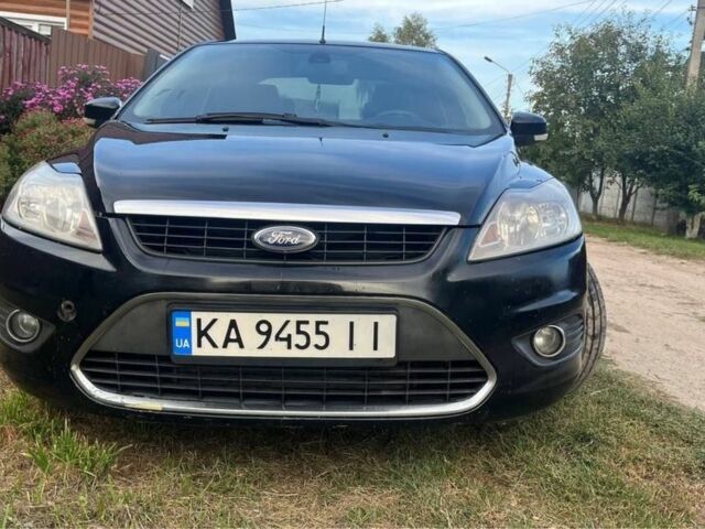 Черный Форд Фокус, объемом двигателя 1.8 л и пробегом 300 тыс. км за 4999 $, фото 1 на Automoto.ua