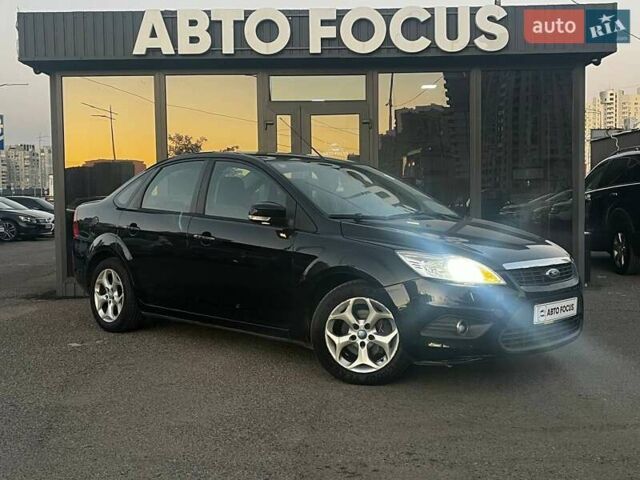 Черный Форд Фокус, объемом двигателя 1.6 л и пробегом 207 тыс. км за 7490 $, фото 1 на Automoto.ua