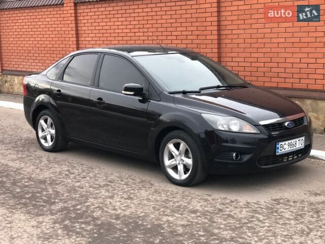 Черный Форд Фокус, объемом двигателя 1.6 л и пробегом 300 тыс. км за 4650 $, фото 1 на Automoto.ua