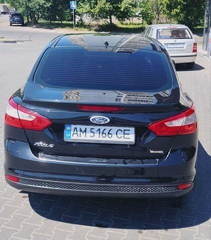 Черный Форд Фокус, объемом двигателя 1.6 л и пробегом 374 тыс. км за 5300 $, фото 1 на Automoto.ua