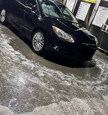 Чорний Форд Фокус, об'ємом двигуна 2 л та пробігом 215 тис. км за 7300 $, фото 1 на Automoto.ua