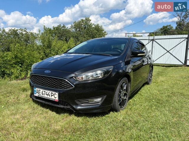 Черный Форд Фокус, объемом двигателя 2 л и пробегом 160 тыс. км за 8900 $, фото 1 на Automoto.ua