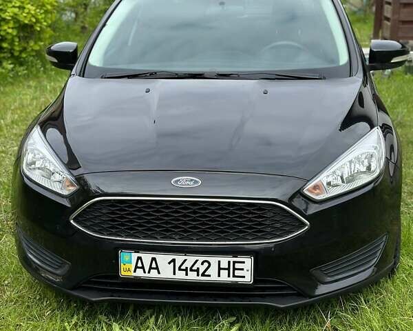 Чорний Форд Фокус, об'ємом двигуна 1 л та пробігом 128 тис. км за 6500 $, фото 1 на Automoto.ua