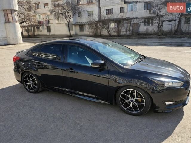 Чорний Форд Фокус, об'ємом двигуна 2 л та пробігом 93 тис. км за 9500 $, фото 1 на Automoto.ua