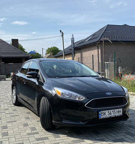 Черный Форд Фокус, объемом двигателя 2 л и пробегом 164 тыс. км за 8500 $, фото 1 на Automoto.ua