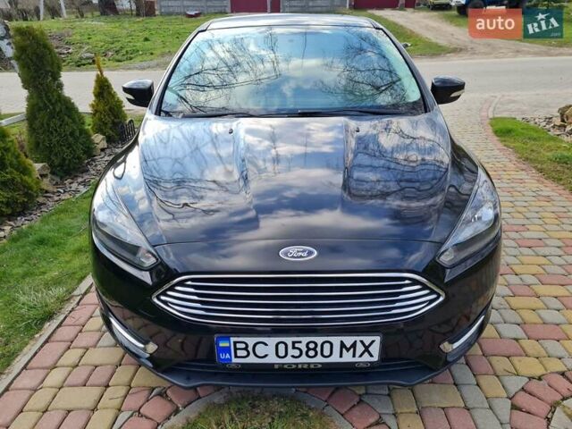 Чорний Форд Фокус, об'ємом двигуна 2 л та пробігом 130 тис. км за 8500 $, фото 1 на Automoto.ua
