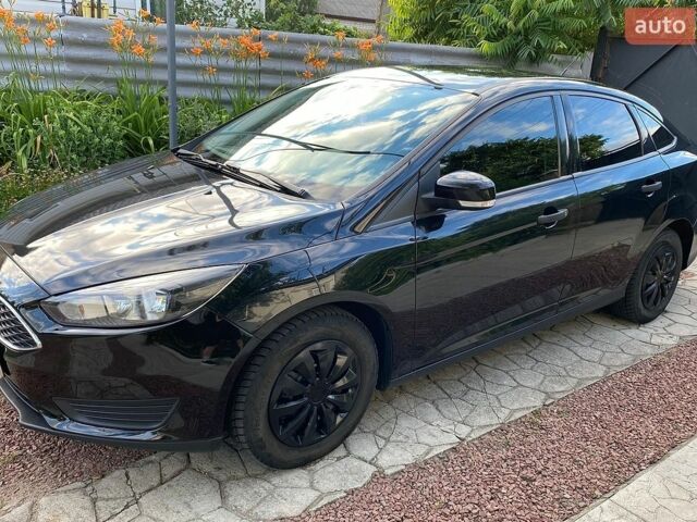 Чорний Форд Фокус, об'ємом двигуна 2 л та пробігом 102 тис. км за 8400 $, фото 1 на Automoto.ua