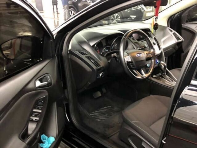 Черный Форд Фокус, объемом двигателя 2 л и пробегом 200 тыс. км за 8000 $, фото 1 на Automoto.ua