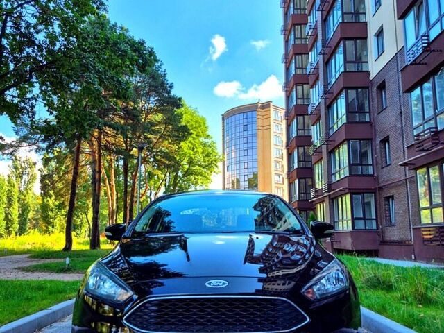 Чорний Форд Фокус, об'ємом двигуна 2 л та пробігом 140 тис. км за 8500 $, фото 1 на Automoto.ua