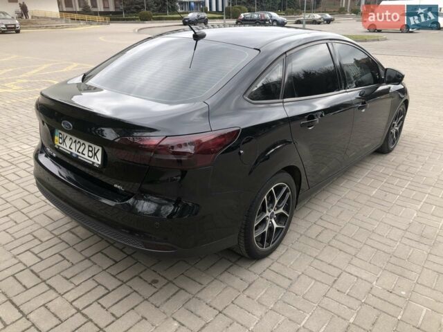 Чорний Форд Фокус, об'ємом двигуна 2 л та пробігом 204 тис. км за 7950 $, фото 1 на Automoto.ua