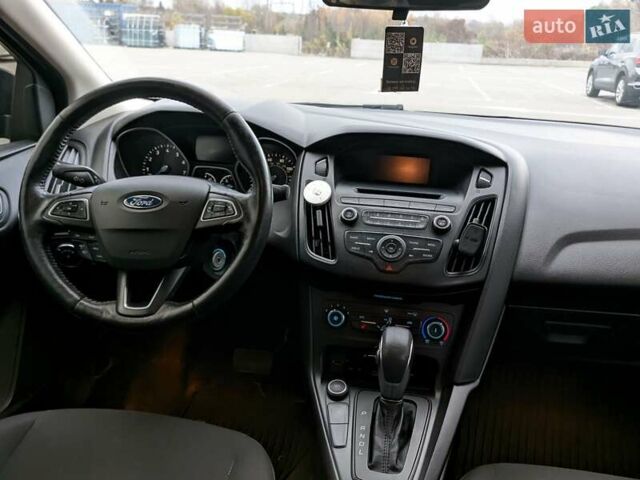 Черный Форд Фокус, объемом двигателя 1.9 л и пробегом 153 тыс. км за 10499 $, фото 1 на Automoto.ua