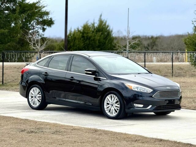 Черный Форд Фокус, объемом двигателя 2 л и пробегом 38 тыс. км за 1700 $, фото 1 на Automoto.ua