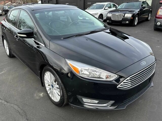 Черный Форд Фокус, объемом двигателя 2 л и пробегом 47 тыс. км за 1700 $, фото 1 на Automoto.ua