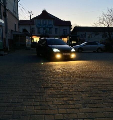 Черный Форд Фокус, объемом двигателя 1.8 л и пробегом 246 тыс. км за 3250 $, фото 1 на Automoto.ua